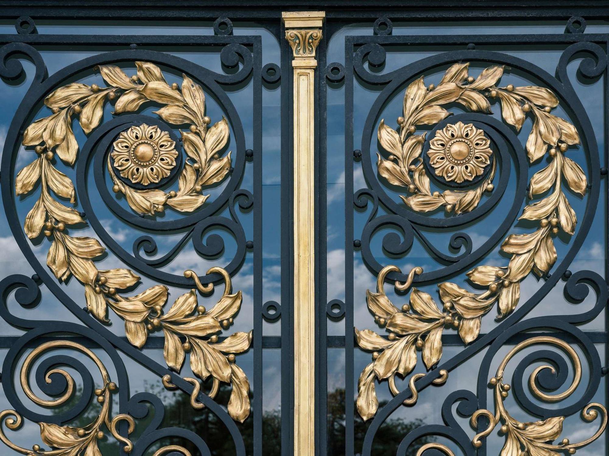 Sofitel Montevideo Casino Carrasco & Spa Dış mekan fotoğraf Wrought iron gate
