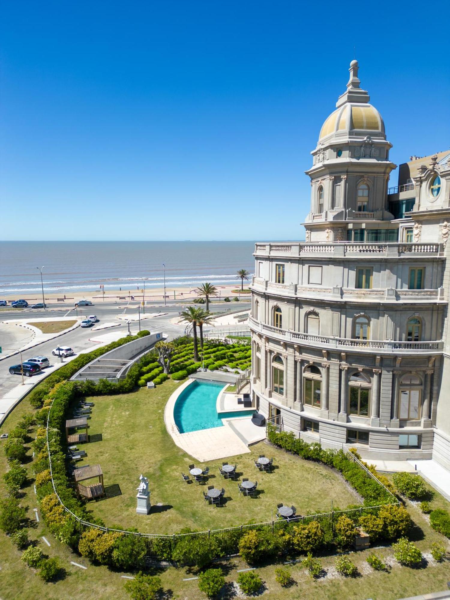 Sofitel Montevideo Casino Carrasco & Spa Dış mekan fotoğraf The Miramar Palace